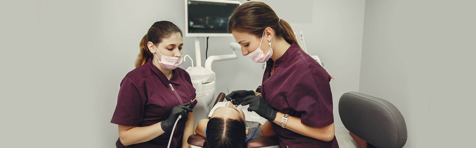 Saturday Dentist in Caledon, ON 